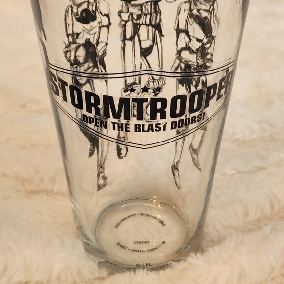 Star Wars 3-Pint Glass Set (Darth Vader, Stormtrooper & C3PO & R2-D2), Decor - Picture 6 of 11